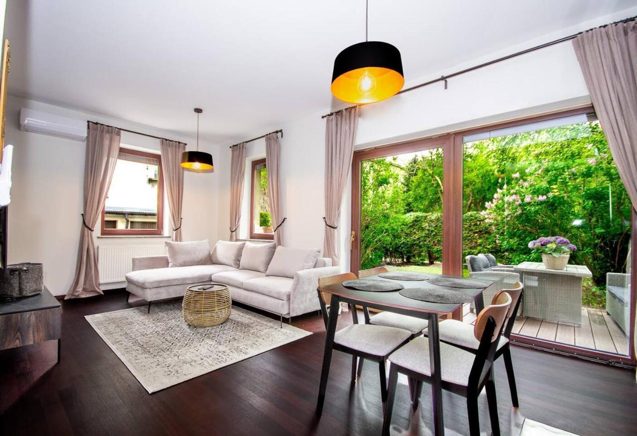 Inpoint 2-Bedrooms Apartment With Private Garden And Free Parking Krakow Luaran gambar