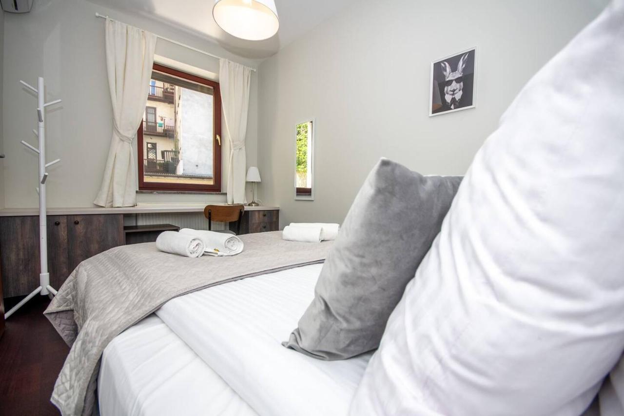 Inpoint 2-Bedrooms Apartment With Private Garden And Free Parking Krakow Luaran gambar